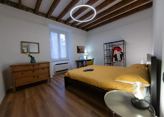 Apartman Lia Urban - Foce *