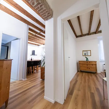 Lia Urban - Foce Apartment