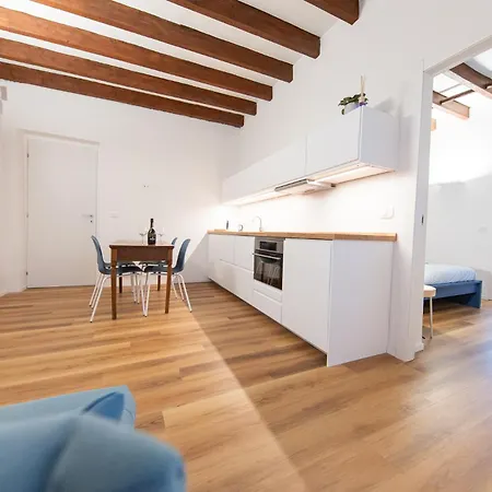 Lia Urban - Foce Apartment *